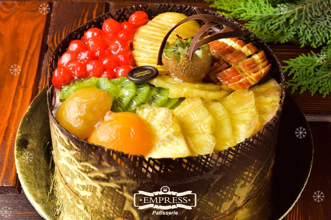 Empress fruit crown cake